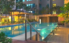 Mercu Summer Suites Klcc By Veedu Hauz